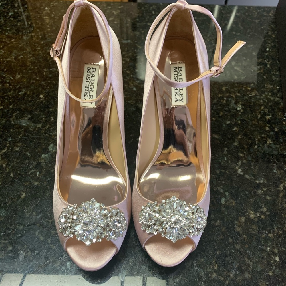 Badgley Mischka Pink Pump Open Toe Heel